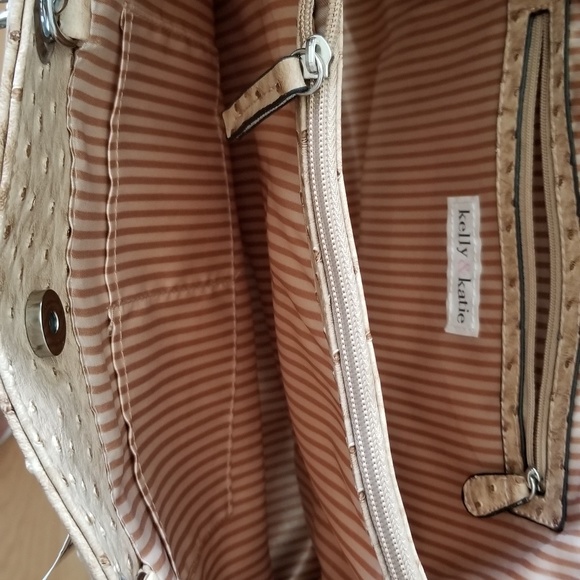 Purse - Picture 3 of 4